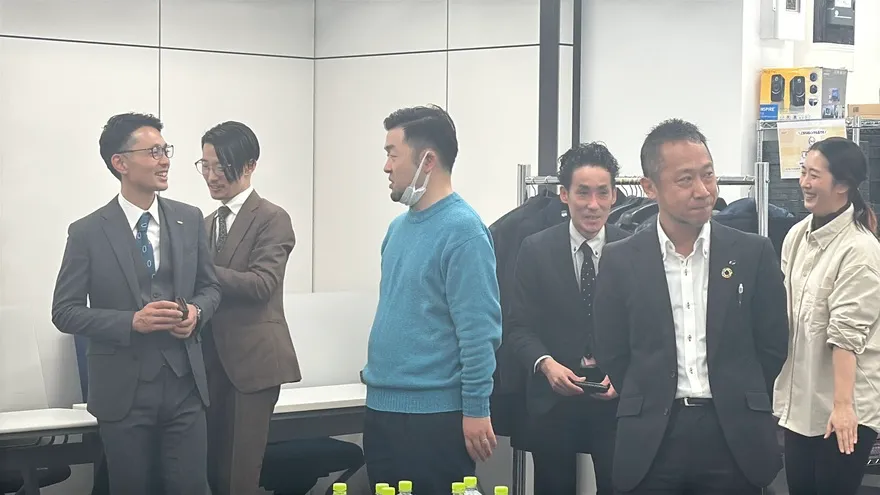 NOBORIBA®ビジネス異業種交流会の様子 4 — 多業種のビジネスパーソンが立席で交流する場