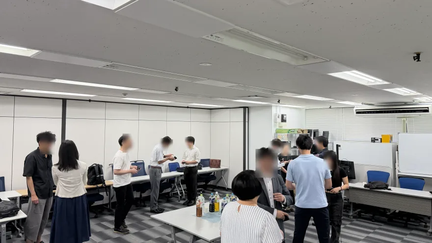 NOBORIBA®ビジネス異業種交流会の様子 11 — 多業種のビジネスパーソンが立席で交流する場
